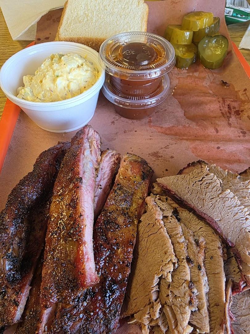 Old Bucs Barbecue